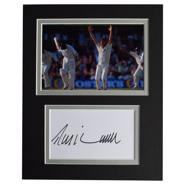 Phil Tufnell Signed Autograph 10x8 photo display England Cricket AFTAL COA Perfect Gift Memorabilia