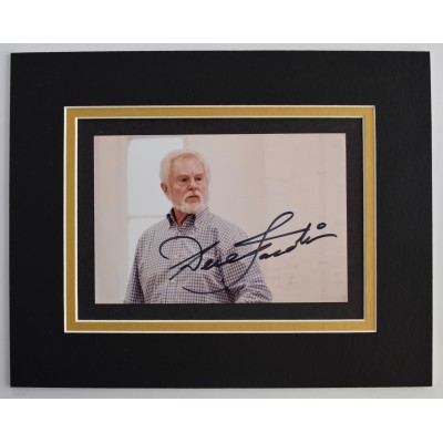 Derek Jacobi Signed Autograph 10x8 photo mount display TV Shakespeare AFTAL COA Perfect Gift Memorabilia