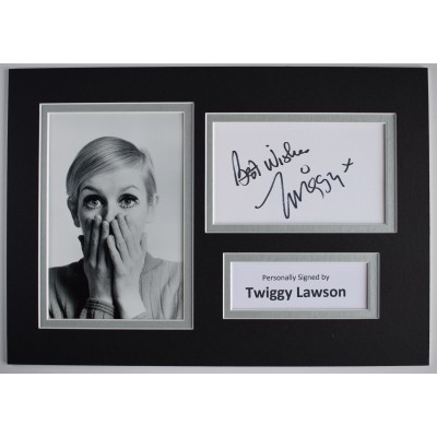 Twiggy Lawson Signed Autograph A4 photo display Model Fashion Actress AFTAL COA Perfect Gift Memorabilia	