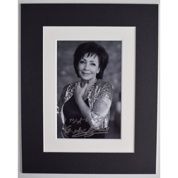 Shirley Bassey Signed Autograph 10x8 photo display Music James Bond Goldfinger AFTAL Perfect Gift Memorabilia	