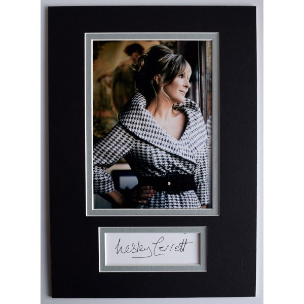 Lesley Garrett Signed Autograph A4 photo display Music Opera Singer AFTAL COA Perfect Gift Memorabilia		