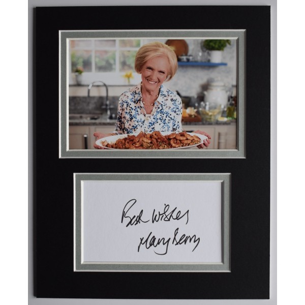 Mary Berry Signed Autograph 10x8 photo display TV Chef Food Bake Off COA AFTAL Perfect Gift Memorabilia Mary Berry Signed Autograph 10x8 photo display TV Chef Food Bake Off COA AFTAL Perfect Gift Memorabilia