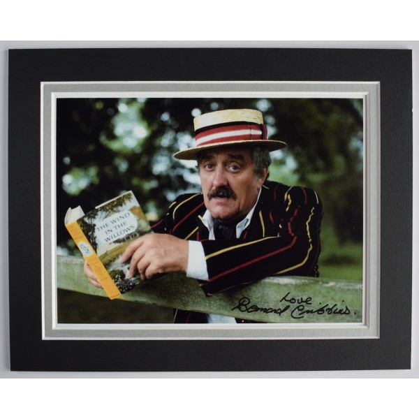 Bernard Cribbins Signed Autograph 10x8 photo display Jackanory TV Wombles AFTAL Perfect Gift Memorabilia	