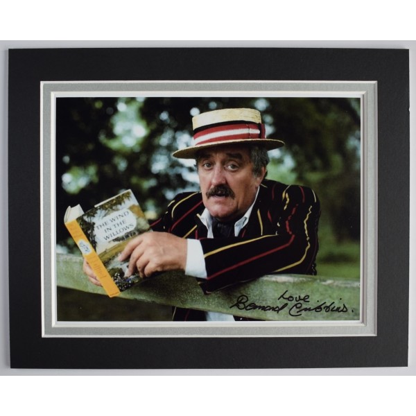 Bernard Cribbins Signed Autograph 10x8 photo display Jackanory TV Wombles AFTAL Perfect Gift Memorabilia Bernard Cribbins Signed Autograph 10x8 photo display Jackanory TV Wombles AFTAL Perfect Gift Memorabilia