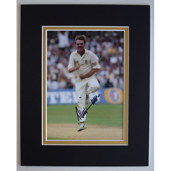 Phil Tufnell Signed Autograph 10x8 photo display Cricket England Ashes COA AFTAL Perfect Gift Memorabilia		