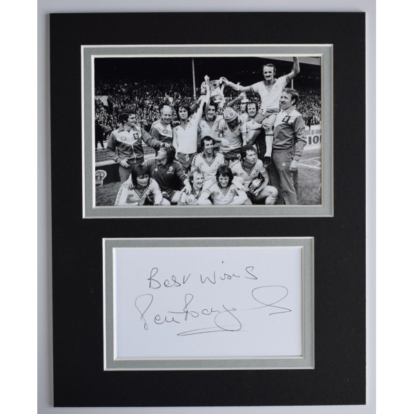 Peter Rodrigues Signed Autograph 10x8 photo display Southampton Football AFTAL Perfect Gift Memorabilia		