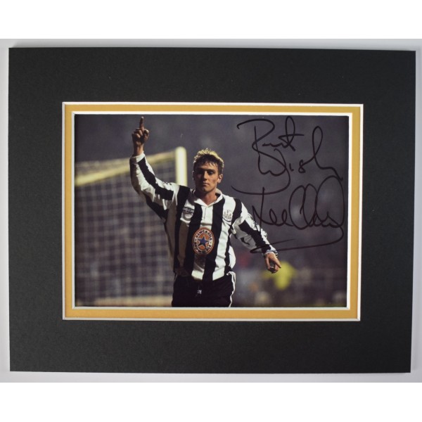 Lee Clark Signed Autograph 10x8 photo display Newcastle United Football AFTAL Perfect Gift Memorabilia		