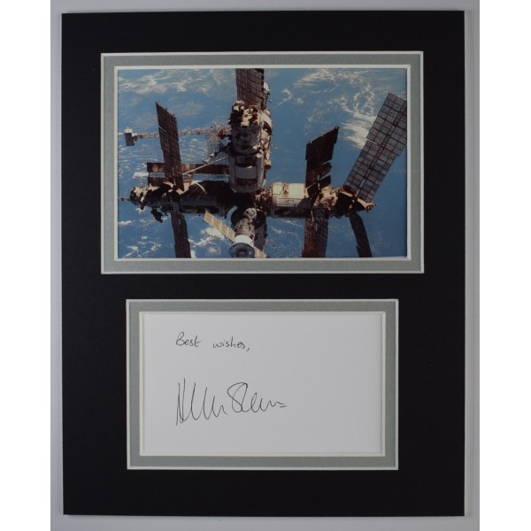 Helen Sharman Signed Autograph 10x8 photo display Space Station Astronaut AFTAL Perfect Gift Memorabilia	