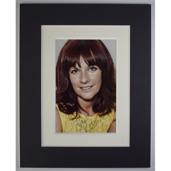 Sian Reeves Signed Autograph 10x8 photo display Cutting It TV Mount Pleasant COA AFTAL Perfect Gift Memorabilia		