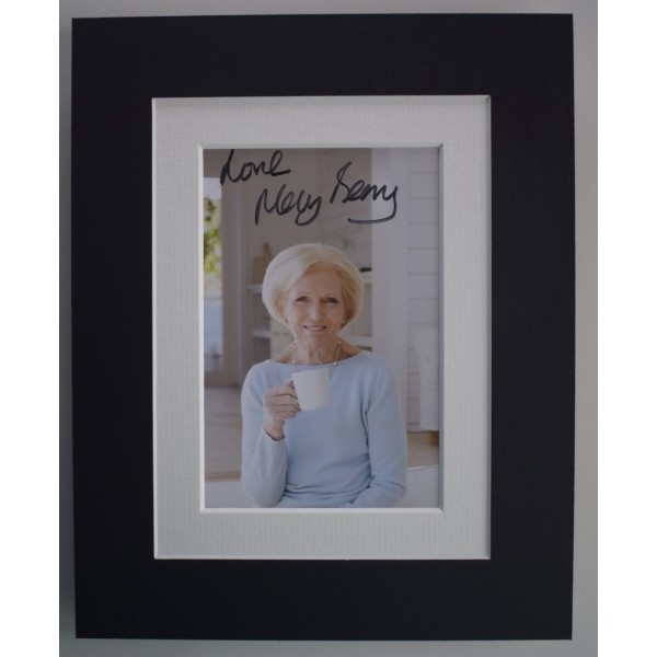 Mary Berry Signed 10x8 Autograph Photo Display Bake Off TV Chef Cake COA AFTAL Perfect Gift Memorabilia	