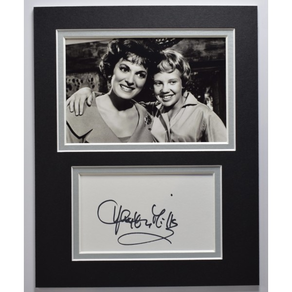 Hayley Mills Signed Autograph 10x8 photo display Parent Trap Film COA AFTAL Perfect Gift Memorabilia		