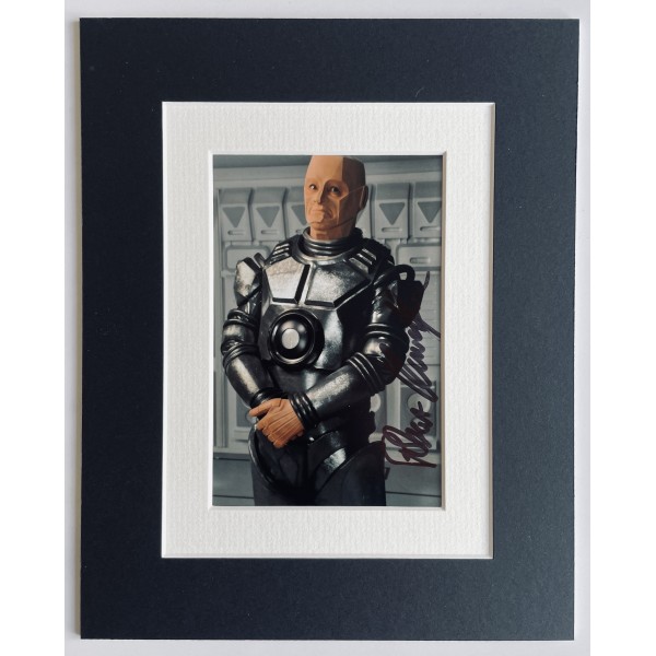 Robert Llewellyn Signed Autograph 10x8 photo mount display Red Dwarf TV COA Perfect Gift Memorabilia	