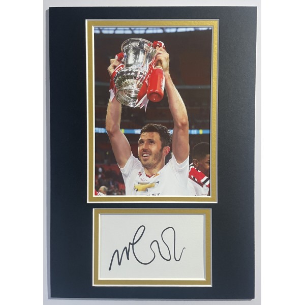 Michael Carrick Signed Autograph A4 photo display Manchester United Football COA Perfect Gift Memorabilia