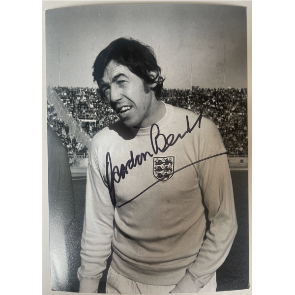 Gordon Banks Signed Autograph 7x5 photo England World Cup 1966 Football COA Gordon Banks Signed Autograph 7x5 photo England World Cup 1966 Football COA