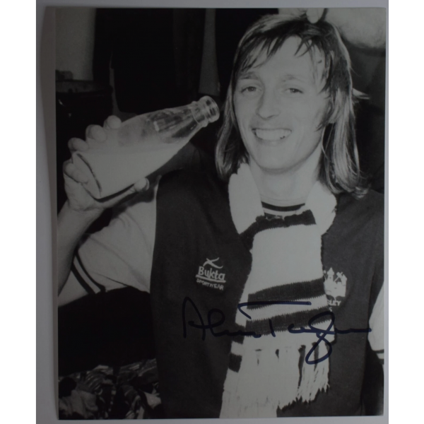Alan Taylor Signed Autograph 10x8 photo photograph West Ham United Football COA Alan Taylor Signed Autograph 10x8 photo photograph West Ham United Football COA