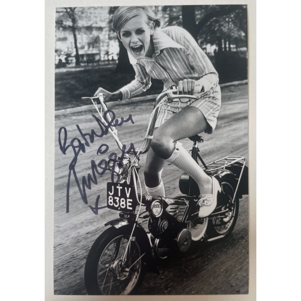 Twiggy Lawson Signed Autograph 6x4 Photo TV Film Fashion Model Actress COA