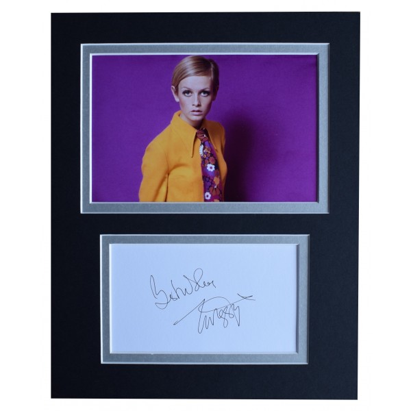 Twiggy Lawson Signed Autograph 10x8 photo display Fashion Model Actress & COA Perfect Gift Memorabilia		