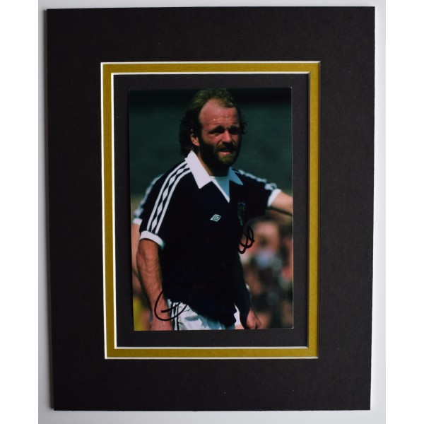 Archie Gemmill Signed Autograph 10x8 photo display Scotland Football AFTAL COA  Perfect Gift Memorabilia		