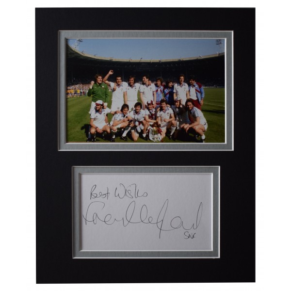 Frank Lampard Snr Signed Autograph 10x8 photo display West Ham AFTAL COA  Perfect Gift Memorabilia