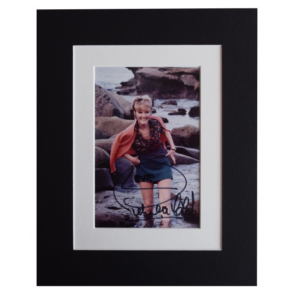 Petula Clark Signed Autograph 10x8 photo display Music Memorabilia AFTAL COA Perfect Gift Memorabilia