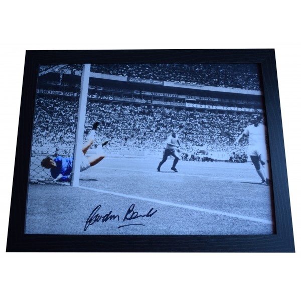 Gordon Banks Signed Autograph 16x12 framed photo display England Football COA Perfect Gift Memorabilia	