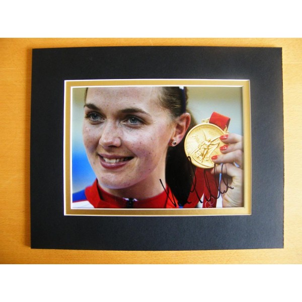 VICTORIA PENDLETON HAND SIGNED AUTOGRAPH 10X8 PHOTO MOUNT OLYMPIC CYCLING AFTAL & COA Memorabilia CLEARANCE SALE VICTORIA PENDLETON HAND SIGNED AUTOGRAPH 10X8 PHOTO MOUNT OLYMPIC CYCLING AFTAL & COA Memorabilia CLEARANCE SALE
