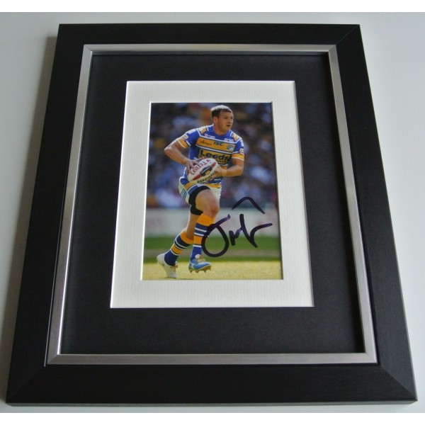 Danny McGuire SIGNED 10x8 FRAMED Photo Autograph Display Leeds Rhinos Rugby COA AFTAL Memorabilia PERFECT GIFT 