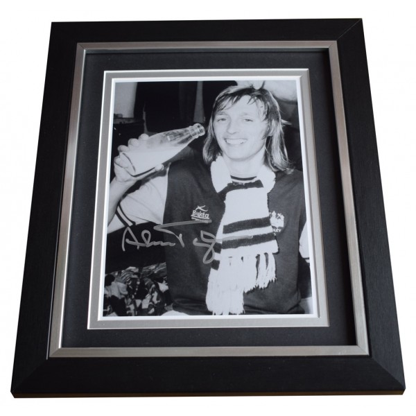 Alan Taylor SIGNED 10x8 FRAMED Photo Autograph Display West Ham Football  AFTAL  COA Memorabilia PERFECT GIFT