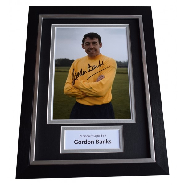 Gordon Banks Signed A4 FRAMED Autograph Photo Display England Football AFTAL  COA Memorabilia PERFECT GIFT