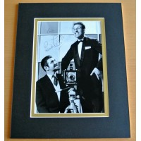 BRUCE FORSYTH HAND SIGNED AUTOGRAPH 10X8 PHOTO DISPLAY STRICTLY COME DANCING COA        PERFECT GIFT 