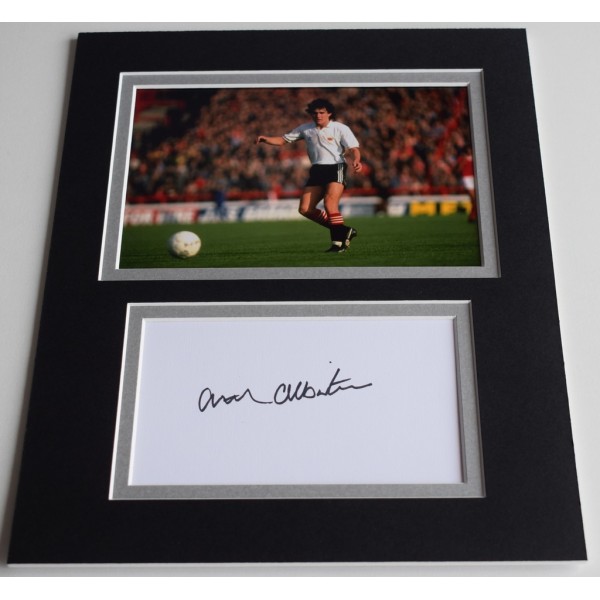 Arthur Albiston Signed Autograph 10x8 photo display Manchester United  AFTAL  COA Memorabilia PERFECT GIFT