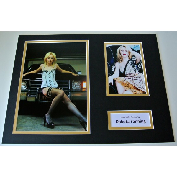 Dakota Fanning Signed Autograph 16x12 photo mount display Twilight Film & COA