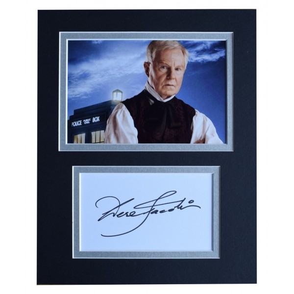 Derek Jacobi Signed Autograph 10x8 photo display Doctor Who TV  AFTAL  COA Memorabilia PERFECT GIFT