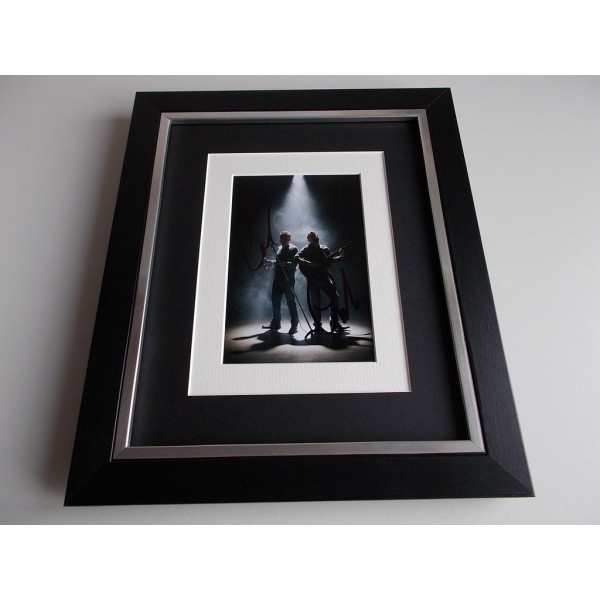 The Proclaimers SIGNED 10x8 FRAMED Photo Autograph Display Music AFTAL & COA Memorabilia PERFECT GIFT The Proclaimers SIGNED 10x8 FRAMED Photo Autograph Display Music AFTAL & COA Memorabilia PERFECT GIFT